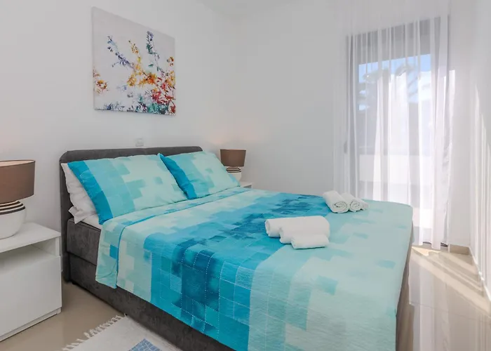 Appartement With Parking Space - Kozjak, - 23400 *